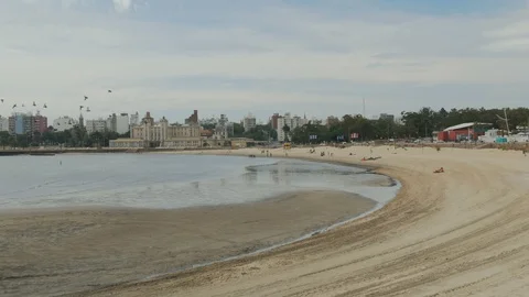 Playa Ramirez in Montevideo, Uruguay. Video stock 87720441