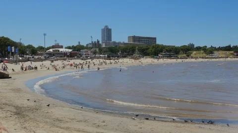 Playa Ramirez in Montevideo, Uruguay. Stock Footage 87721007