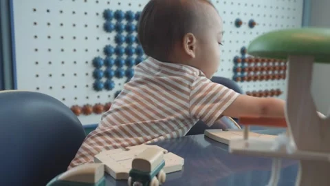 Playful Learning Environment for Young Children Vidéo 343556353