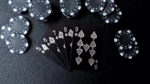 Playing cards and chips on a table, a gambling game of poker. Cards and chips Vidéo 331950584