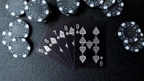 Playing cards and chips on a table, a gambling game of poker. Cards and chips Vidéo 331950589