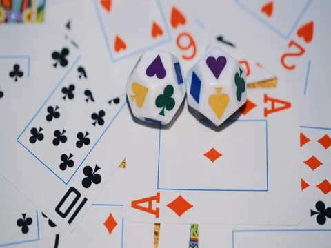 Playing cards scattered on a table 스톡 동영상 73571699