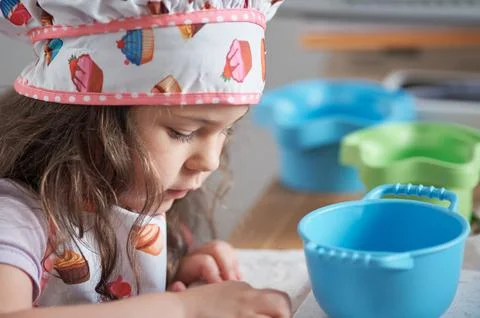 Playing chef Foto stock