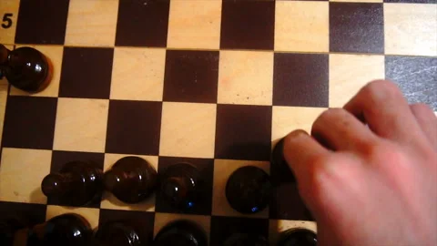 Playing chess slow motion 스톡 동영상 85583474