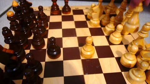 Playing chess slow motion 스톡 동영상 85583542