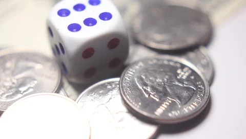 Playing dice coins, the concept of a successful business Vídeo Stock 99014823