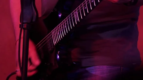 Playing the electric guitar Video stock 105566739