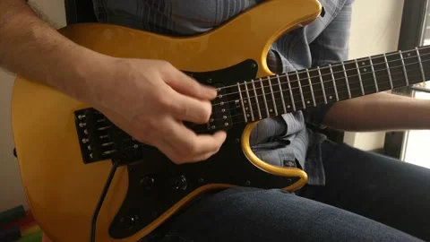 Playing the electric guitar Video stock 146191027