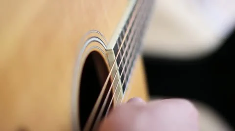 Playing the Guitar Video stock 21251886