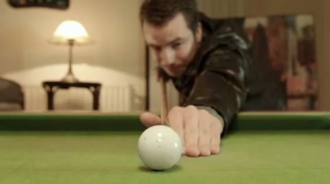 Playing Snooker Concentration first play Stock Footage 33467282