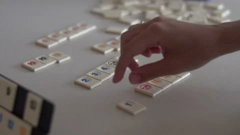 Playing table game at home 스톡 동영상 133569436