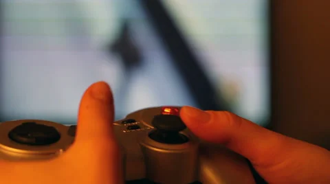 Playing video game Video stock 32846334