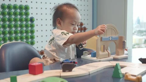 Playtime Exploration with Colorful Blocks and Toys 库存影片 343556457