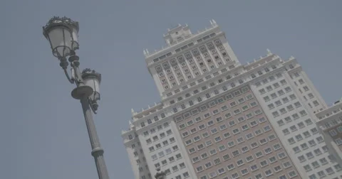 Plaza de España / Edificio España - Madrid, Spain - 4K Видео 68526074