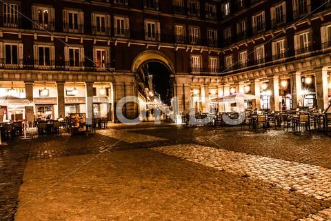 Plaza mayor of madrid at night, spain Stock Photos