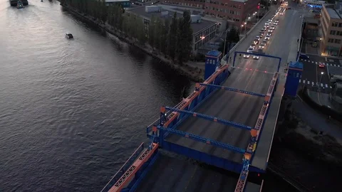 Please delete this clip it is incomplete 스톡 동영상 98026464