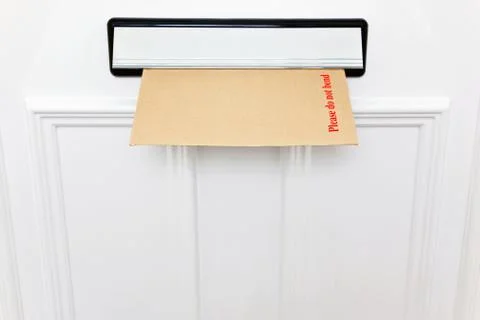 Please do not bend envelope in a letterbox Stock Photos
