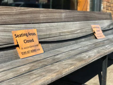 Please do not use bench COVID-19 Foto stock