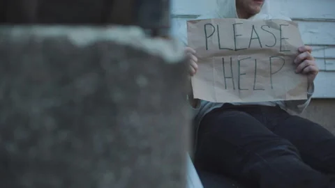 Please help sign Stockbeeldmateriaal 171721368