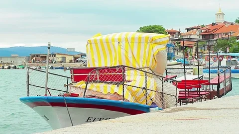 Pleasure boat 動画素材 78069113