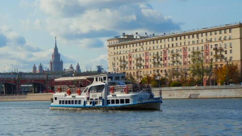 Pleasure boat Stock Footage 252200361