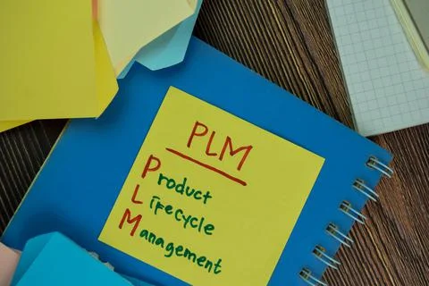 PLM - Product Lifecycle Management write on sticky notes Foto stock
