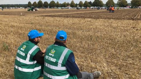 Plot Stewards waiting alongside the World Ploughing Competition in Germany 2018 Fotos Stock