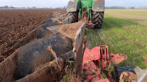 Ploughing Wheat Stubble UK 스톡 동영상 142809010