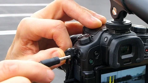 Plugging audio connector into camera HD Видео 94914880