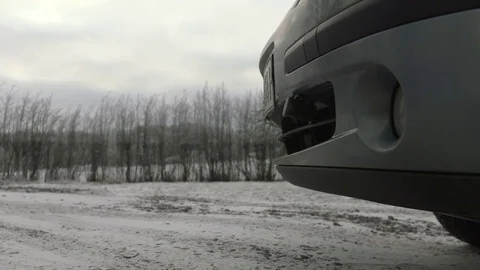 Plugging a heating cord to a car 4K 스톡 동영상 84507480