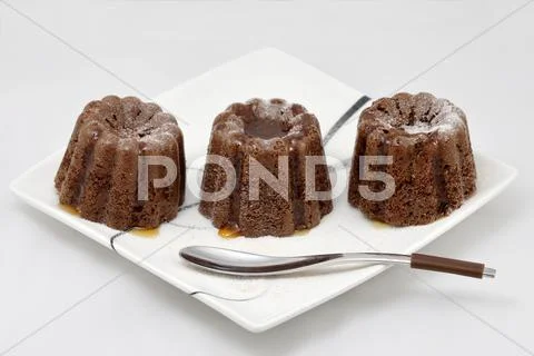 Plum jam mini cakes with maple syrup Stock Photos