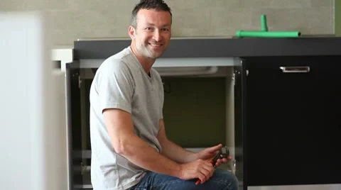 Plumber at work Stock Footage 8652932