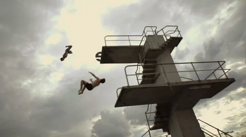 Plunging slow motion Видео 57369036