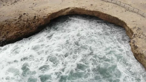 Pñaya olas erosion mar Stock Footage 153338482