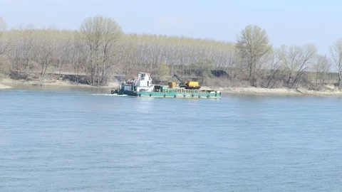 Po river boat 動画素材 108191085