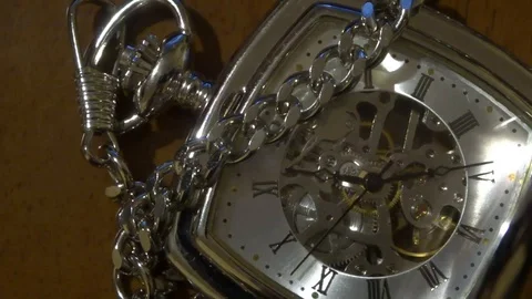 Pocket watch on the table 動画素材 86749970