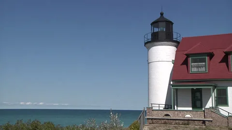 Point Betsy Lighthouse Vídeos de archivo 39498917