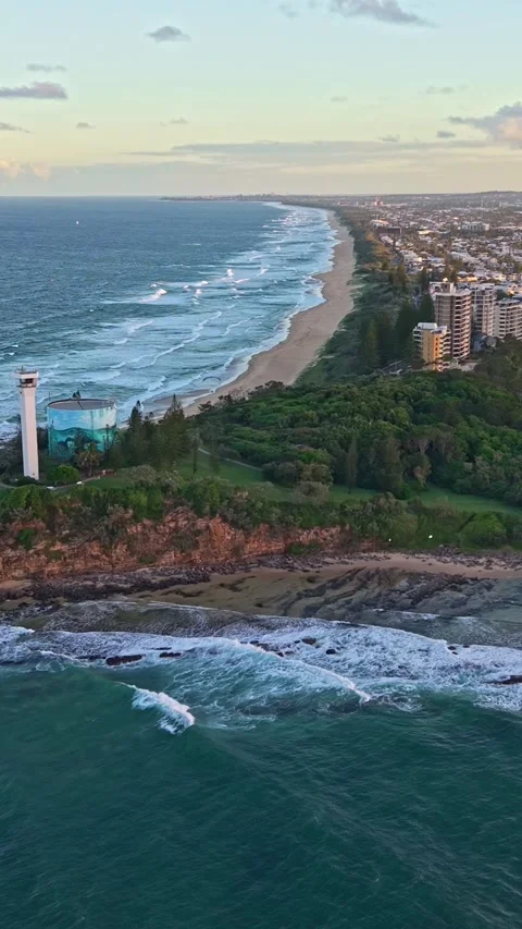Point Cartwright Lighthouse and Mooloolah River aerial sunset panorama, Sun.. Stock Footage 334786320