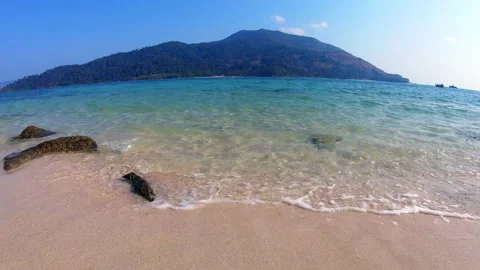 Point of view, beach with sea while moving camera into the undersea Stock Footage 169086838