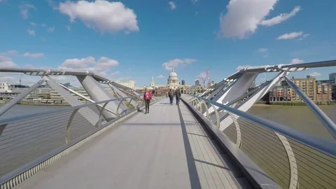 Point of view crossing Millennium Bridge in London - filmed in 4K. Clip 16 動画素材 74201960