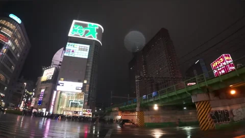 Point of view driving shot of Tokyo cityscape with neon lights 库存影片 329851260