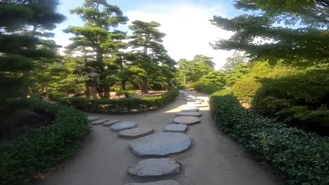 Point of view walk through traditional japanese garden in takamatsu japan 库存影片 141641183