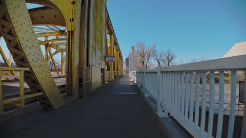 Point of view walking on the pedestrian walkway of the historic Tower Bridge Video stock 341624911