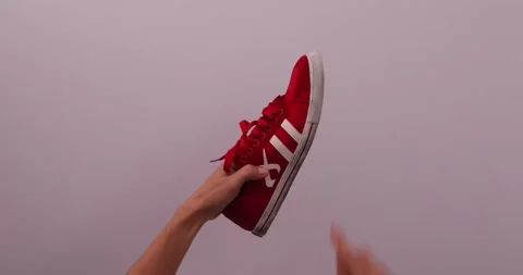 Pointing to dirty shoe Stock-Footage 132220498