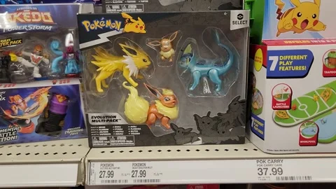 Pokemon Select Eevee, Flareon, Jolteon & Vaporeon Evolution Figure 4-Pack 