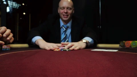 Poker player bets all chips he has. Casino gamble. Vidéo 104488510
