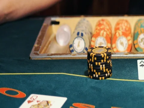 Poker table - Texas Hold'Em, professional dolly shot 스톡 동영상 73587601