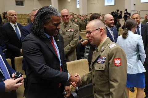 Poland signs Apache program offset implementation agreements, Warsaw - 30 Sep 20 Stock-Fotos