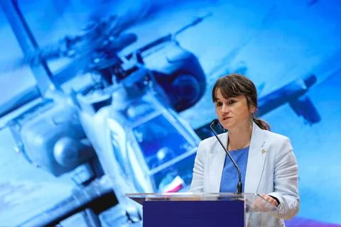 Poland signs Apache program offset implementation agreements, Warsaw - 30 Sep 20 Stock-Fotos