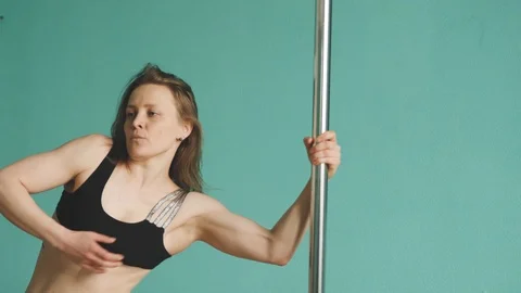 Pole dance girl training Video stock 91178487
